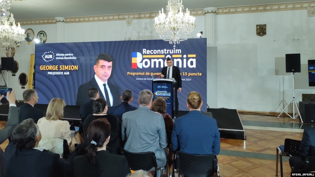 Președintele AUR, George Simion, a lansat la București programul de guvernare pentru alegerile din 2024. După cum a mărturisit, programul a fost conceput începând cu 31 martie, pe baza ideilor primite de la diverși experți. 