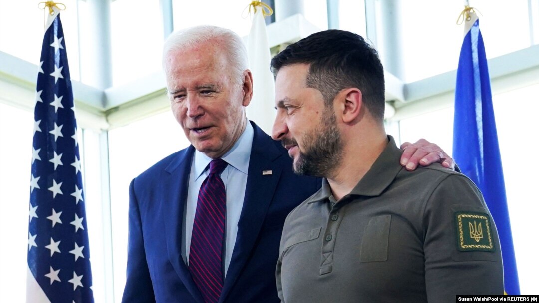 У білому домі оголосили, що президенти США і України можуть зустрітися 21 вересня. На фото Байден і Зеленський на саміті G7 в Японії. 21 травня 2023 року 