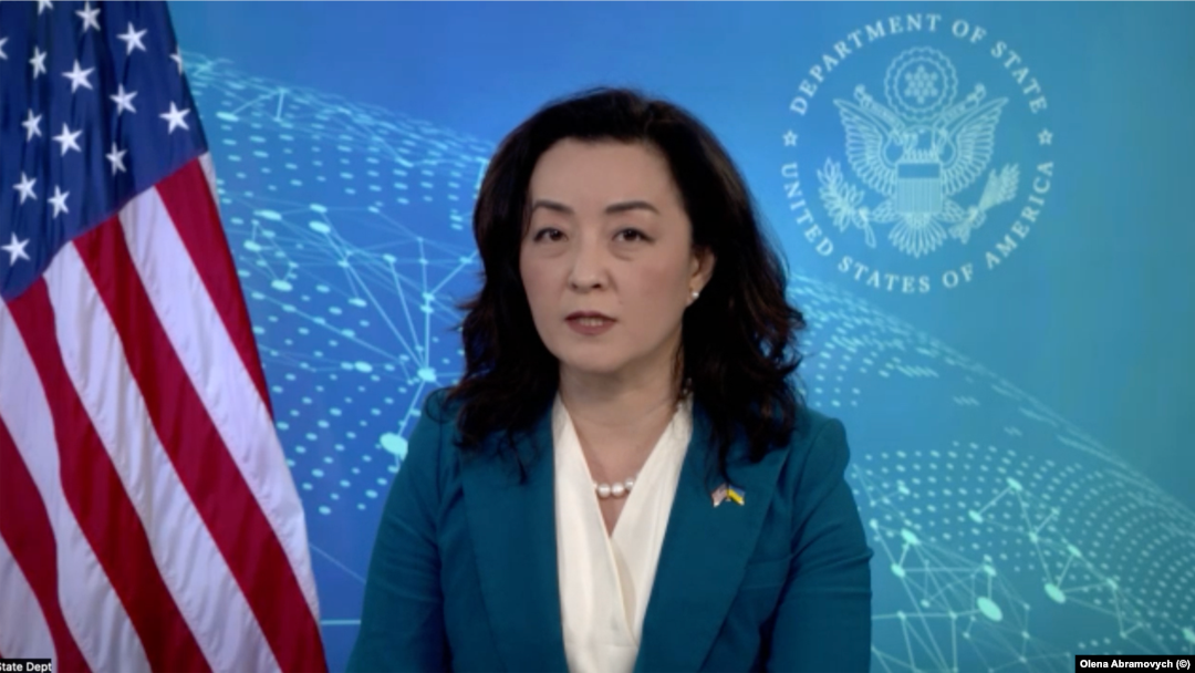 За словами дипломатки, США дуже ретельно продумують всі варіанти, розглядаючи, як найкраще допомогти українцям