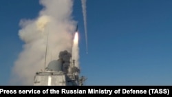 Загальний залп на двох кораблях складає до 12 ракет