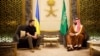 Президент України Володимир Зеленський і спадкоємний принц, прем’єр-міністр Саудівської Аравії Мухаммад бін Салман аль Сауд. Джидда, Саудівська Аравія, 12 червня 2024 року