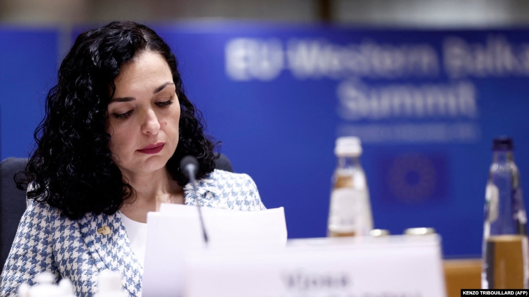 Predsednica Kosova Vjosa Osmani na okruglom stolu tokom samita EU-Zapadni Balkan u Briselu, 13. decembra 2023. 