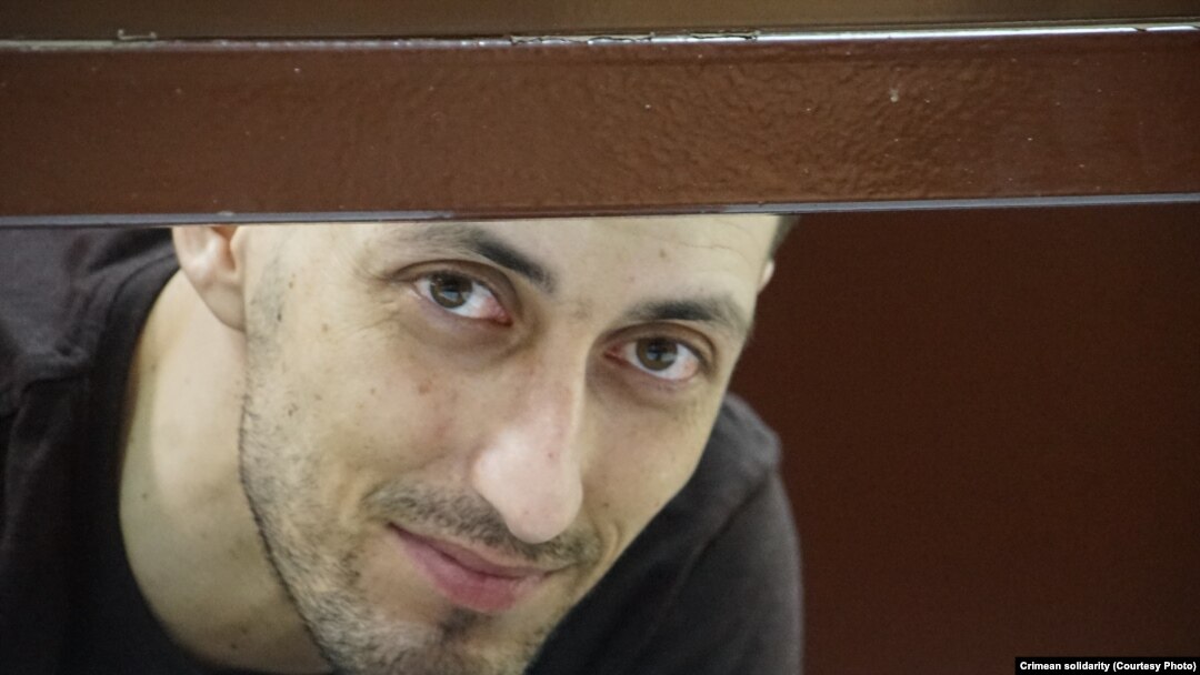 Як повідомляє КРЦ, сьогодні Асану Ахтемову виповнюється 35 років