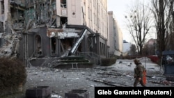 Кличко уточнив, що один із вибухів пролунав між житловими будинками в Солом'янському районі столиці