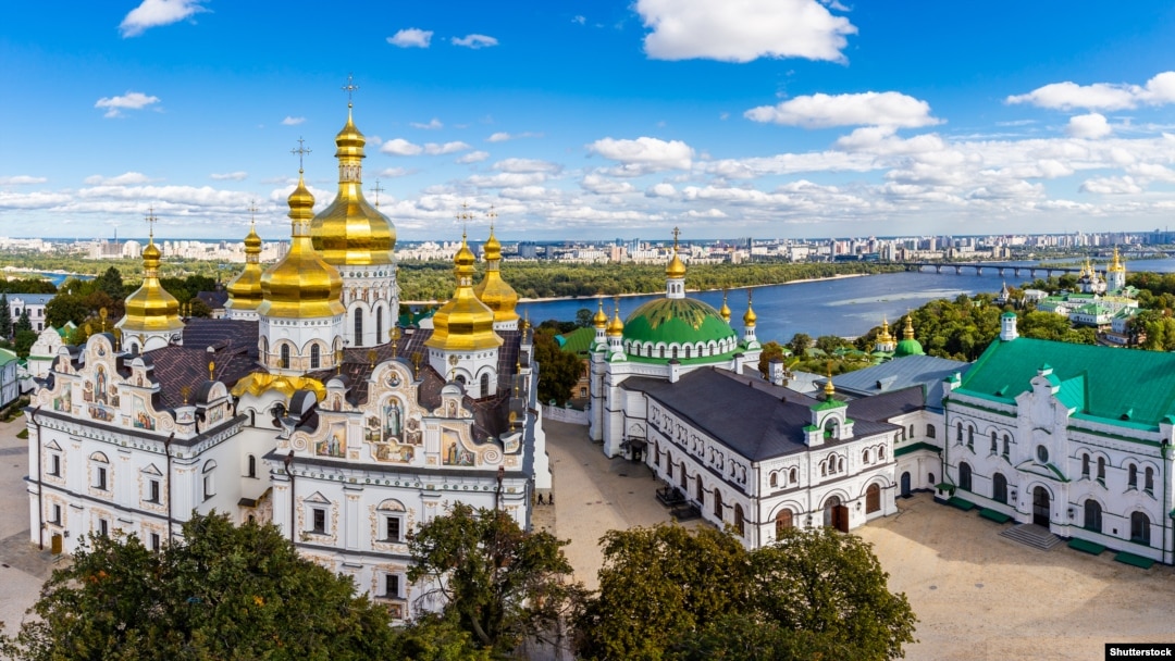 Комісія Міністерства культури та інформаційної політики із приймання-передачі державного майна розпочала роботу в Києво-Печерській лаврі у квітні 