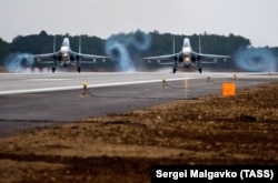 Російська авіація на аеродромі «Бельбек», архівне фото