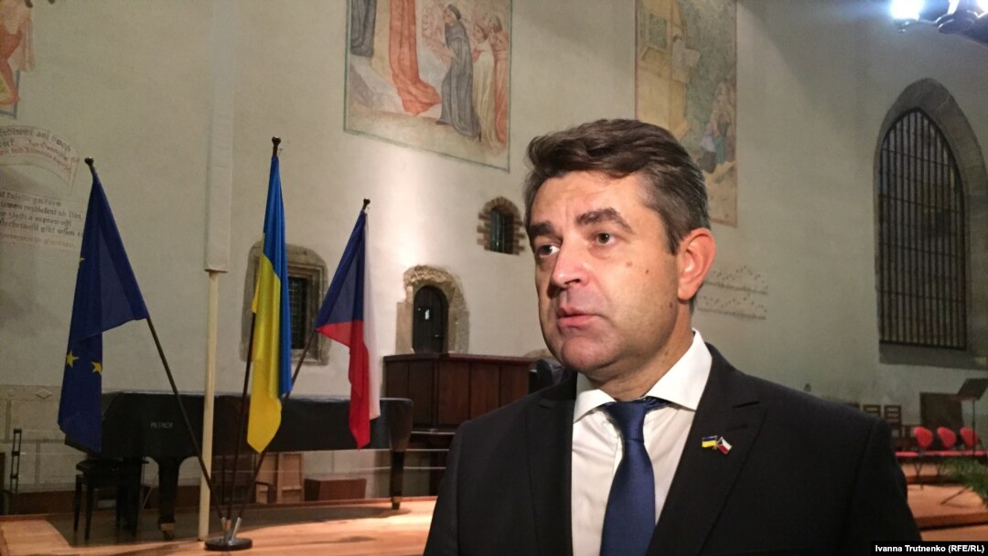 Український посол у Чехії Євген Перебийніс на концерті у Празі, 5 вересня 2018