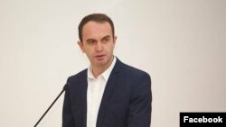 Nik Đeljošaj