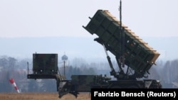 За словами представника Пентагону, батарея протиповітряної оборони Patriot і боєприпаси, які США надсилають в Україну, «нададуть критично важливий потенціал далекого радіусу дії» 