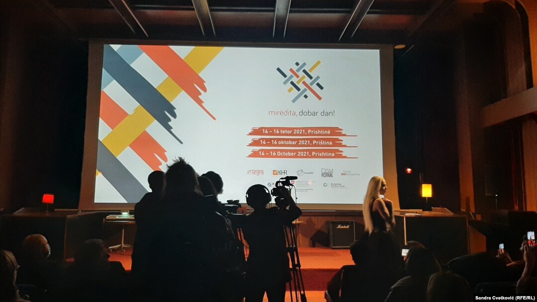 Cilj festivala je da se se susretima srpskih i kosovskih društvenih i kulturnih zajednica iniciraju promene i stvori tradicija saradnje, Priština 14. oktobra 2021.