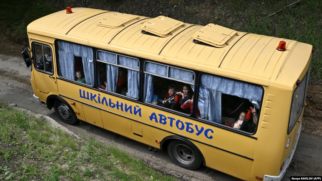 «Ця жорстока війна наочно показала необхідність покласти край небезпекам, з якими стикаються діти, поміщені до спеціалізованих установ»