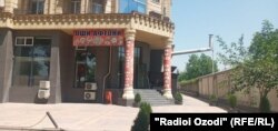 Afganistanski kafić u Vahdatu, gradu izvan Dušanbea.