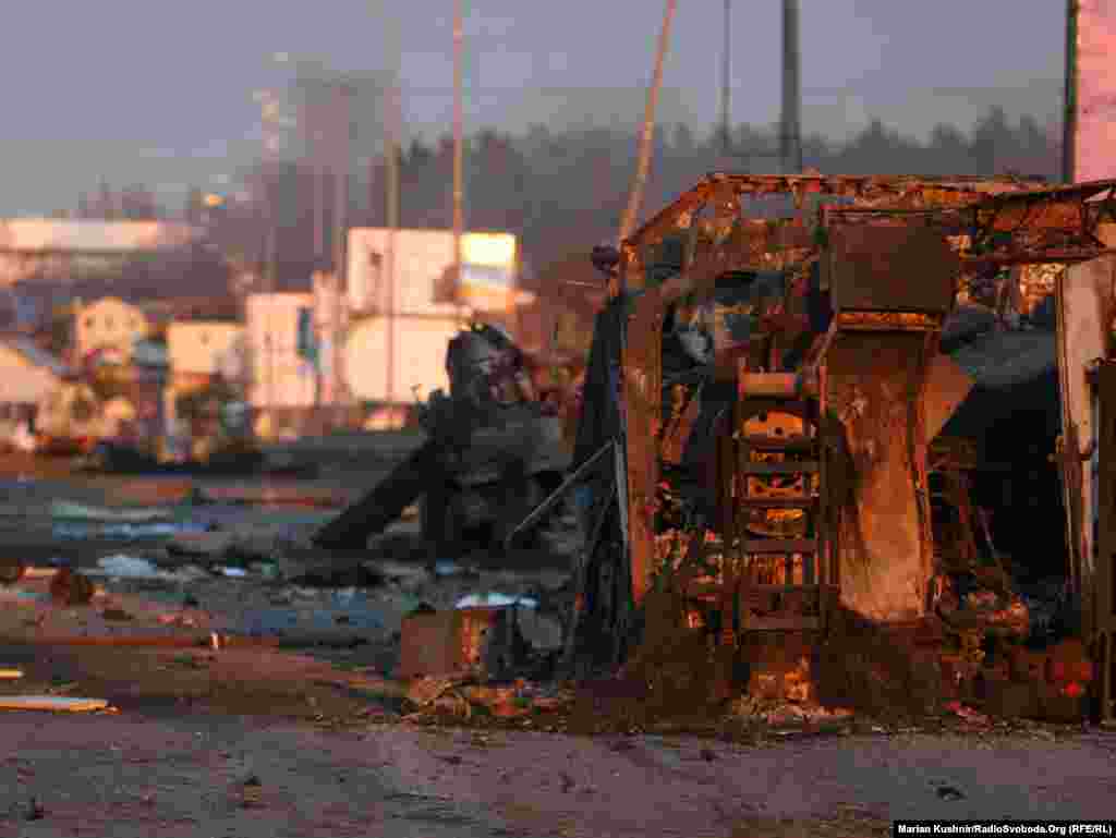 Several destroyed vehicles between Irpin and Hostomel in the Kyiv region on February 28.
