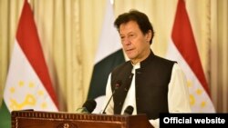 د پاکستان وزیراعظم عمران خان هم د تاشکند غونډې ته ورغلی دی - انځور له ارشیفه