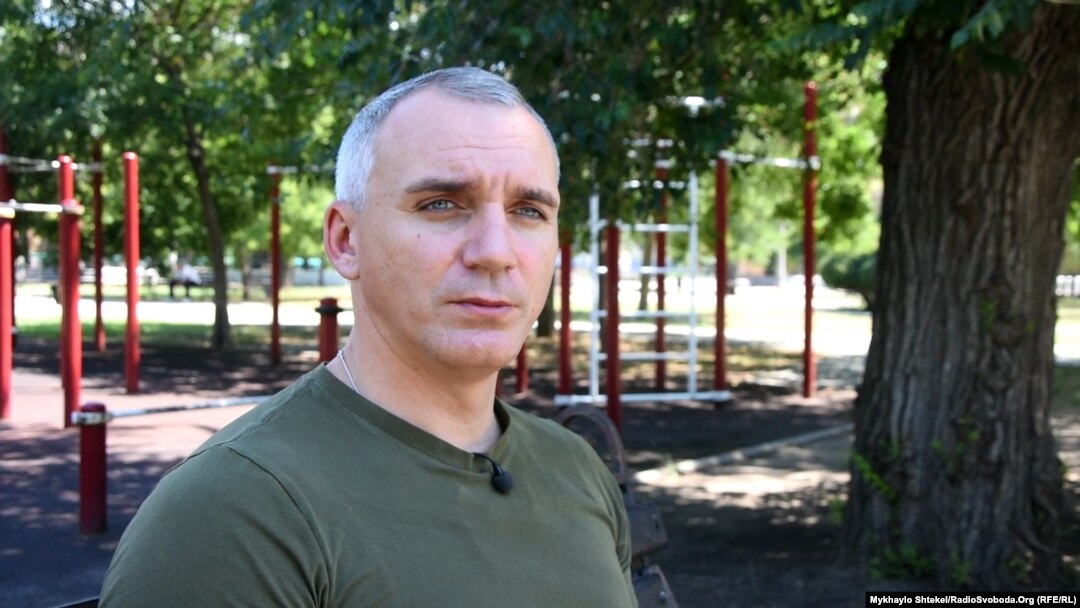 Олександр Сєнкевич повідомив, що рятувальники здійснюють невідкладні роботи в пошкодженому будинку