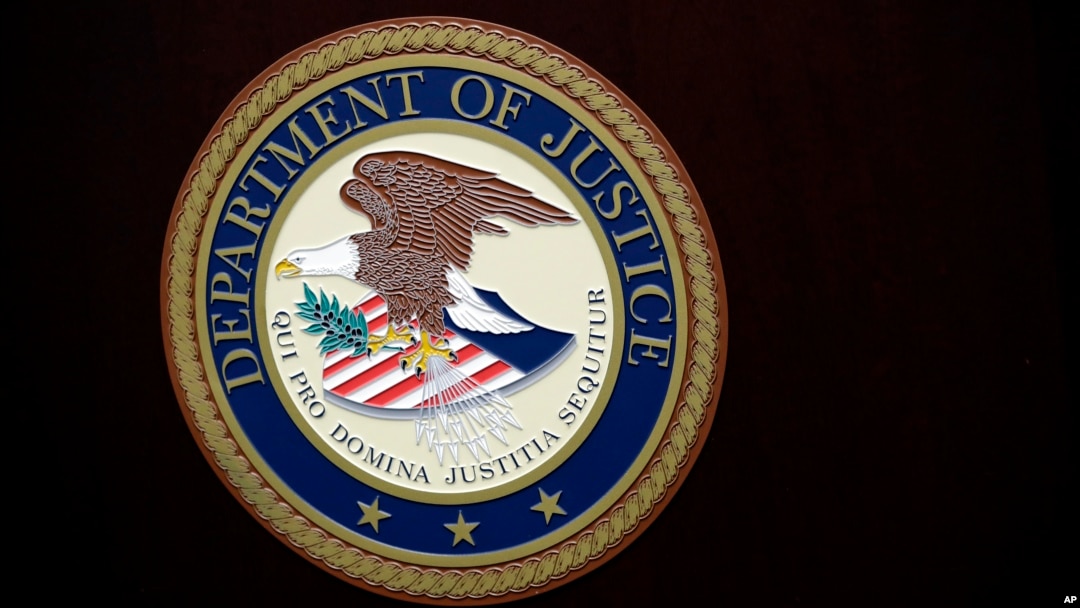 Міністерство юстиції США в липні звинуватило співробітника RT у причетності до схеми, яка використовувала мережу з близько 1000 акаунтів у соціальних мережах для поширення дезінформації (архівне фото)