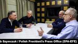 У VIP-вагоні до воєнного Києва: як іноземні лідери відвідують Україну (фотогалерея)