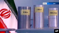 Eýranyň döwlet eýeçiligindäki IRIB telekanalynyň 2018-nji ýyldaky maglumatynda urany baýlaşdyrmak üçin, hamala, ýerli önümçilikdäki sentrifugalar görkezilýär.