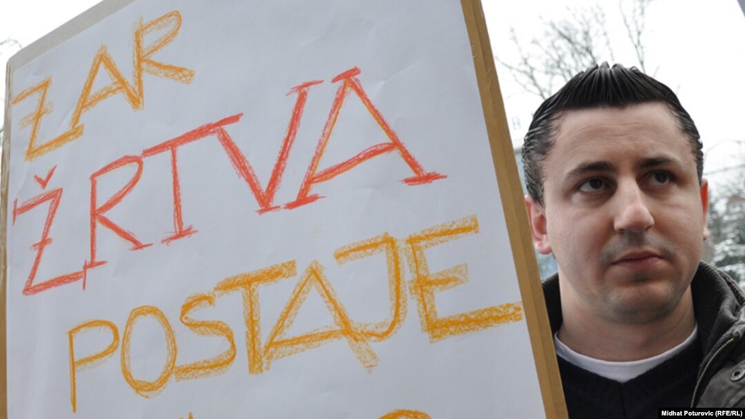 Sa protesta u Sarajevu nakon hapšenja Jovana Divjaka u Beču, mart 2011.