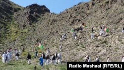 پاڅون کوونکي غره ته خيژي.