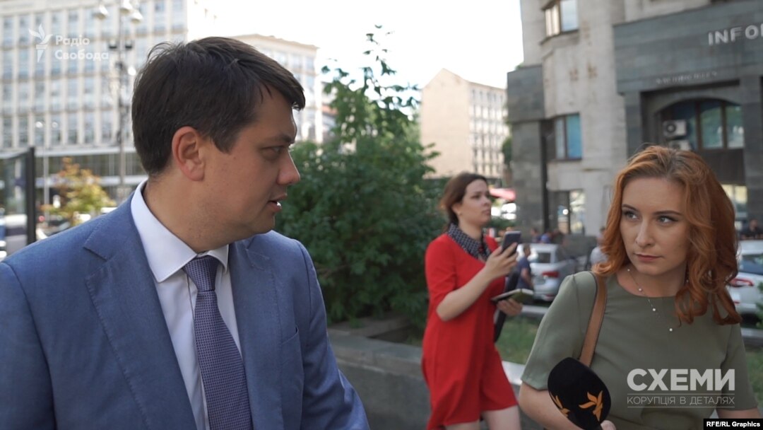 Разумков запевнив, що оприлюднена журналістами про сумнівний бекграунд деяких кандидатів бралася до уваги партією