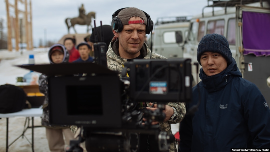 Director Dmitry Davydov on location outside Amga.
