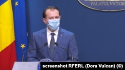 Premierul Cîțu cere oficialilor responsabili cu vaccinarea și testarea să ofere informații publicului. Imagine generică din 2021, după o ședință de Guvern. 