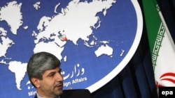 رامين مهمانپرست می گويد که دخالت غرب در سوریه «فقط به تشديد تنش ها منجر خواهد شد.»
