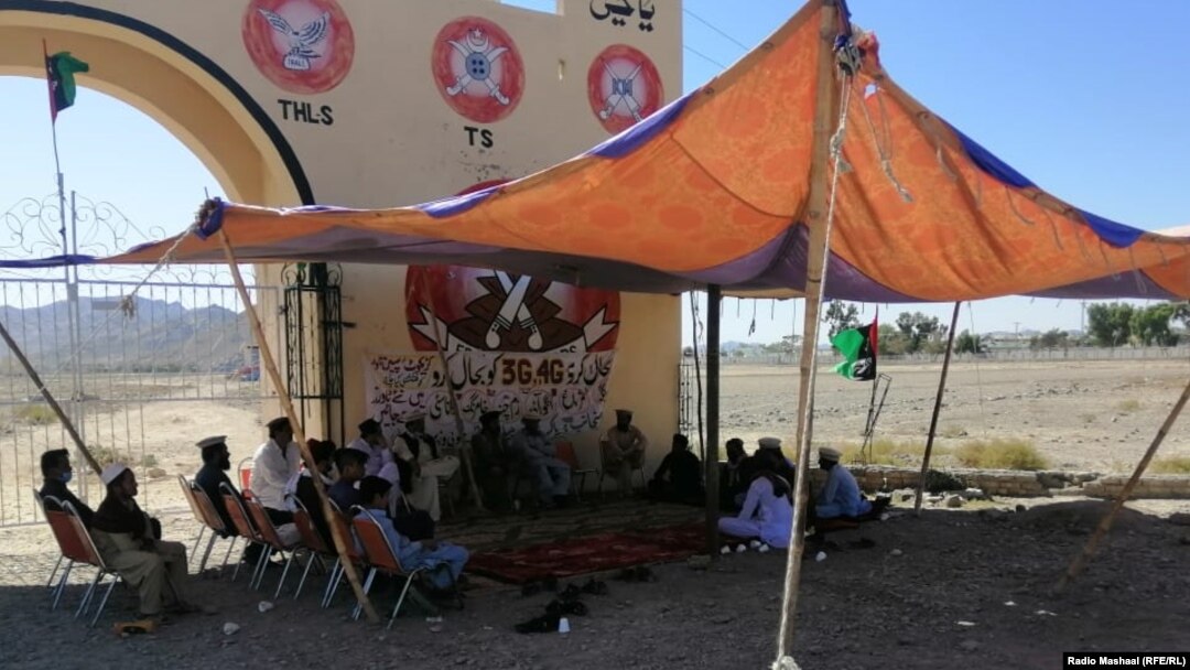 په جنوبي وزیرستان کې پخوا د انټرنېټ تړل کېدو له وجې مظاهرې او احتجاجي ناستې شوې دي - پخوانی انځور.