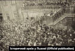 Попрощатись із митрополитом Андреєм Шептицьким до Святоюрського собору з 1 до 5 листопада 1944 року приходили тисячі українців і поляків, не боячись радянської влади