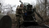 UKRAINE-CRISIS/EAST-ARTILLERY