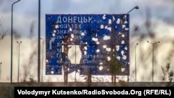 13 квітня відбудуться відеоконференції робочих груп з безпеки, політичних питань, гуманітарної та економічної груп. 14 квітня – відеоконференція загального засідання ТКГ