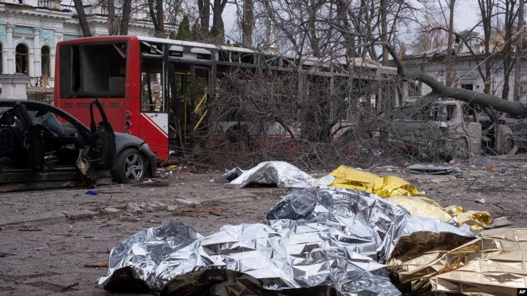У червоному тролейбусі загинули майже всі пасажири, Суми, 13 квітня 2025 року