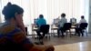 Farapda Internetiň tizliginiň pese gaçmagy studentleriň onlaýn sapaklaryny bökdeýär