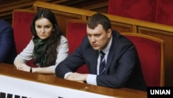 Судді Печерського районного суду Києва Оксана Царевич (Л) і Віктор Кицюк