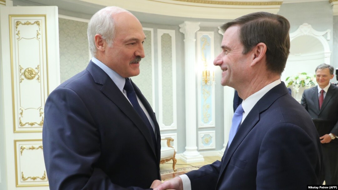 Олександр Лукашенко (л) і Дейвід Гейл (п) під час зустрічі в Мінську, 17 вересня 2019 року
