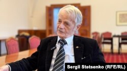 Лідер кримських татар Мустафа Джемілєв під час інтерв’ю кореспонденту Радіо Свобода