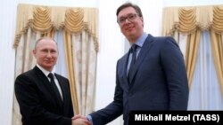 Рускиот претседател Владимир Путин денеска во Москва се сретна со српскиот премиер Александар Вучиќ
