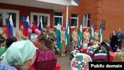 Башкортстанның Тәтешле районында сугышта һәлак булган хәрбине җирләү 
