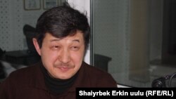 Табылды Акеров.