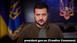 Володимир Зеленський наголосив, що Україна продовжує зміцнювати оборону та вже незабаром очікує вагомі оборонні пакети від партнерів