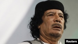 معمر قذافی، رهبر ۶۹ ساله لیبی