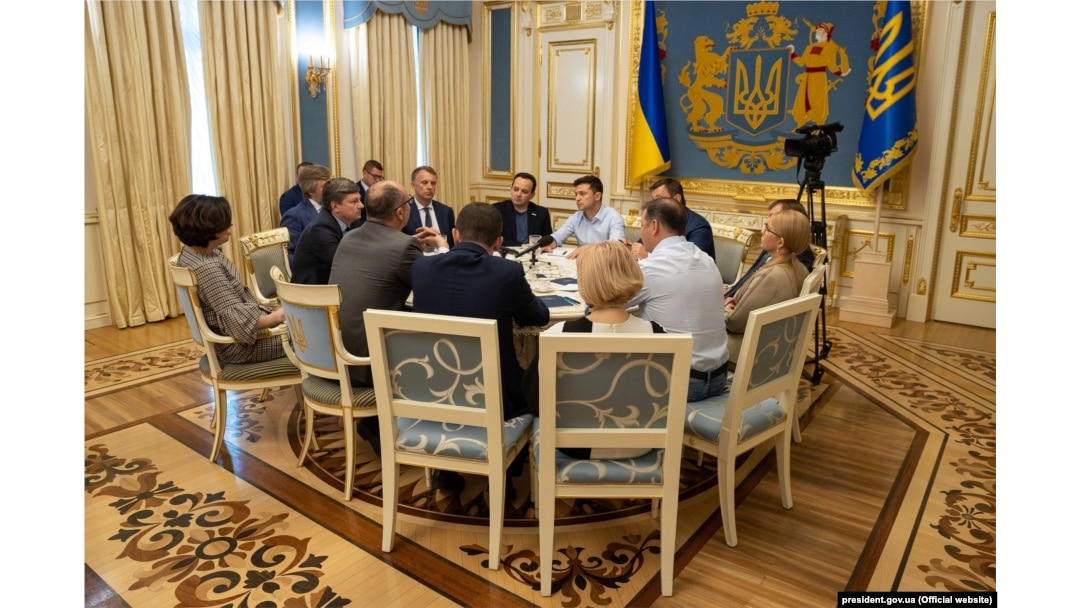 Зустріч президента України Володимира Зеленського з керівництвом Верховної Ради та головами парламентських фракцій. Київ, 21 травня 2019 року