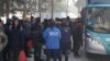 Prebacivanje migranata i izbjeglica u kasarnu Blažuj, kod Sarajeva