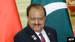 د پاکستان ولسمشر ممنون حسېن 
