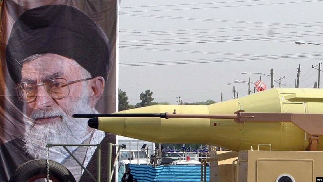 روسيه و جمهوری اسلامی ايران به گزارش های مربوط به معاملات تسليحاتی جديد ميان اين دو کشور هنوز واکنش نشان نداده اند.