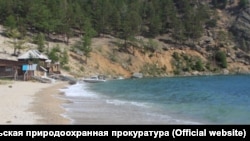 Узбережжя озера Байкал