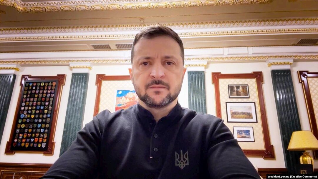 Володимир Зеленський додав, що, за попередніми даними, російська армія атакувала місто із ракетної системи залпового вогню