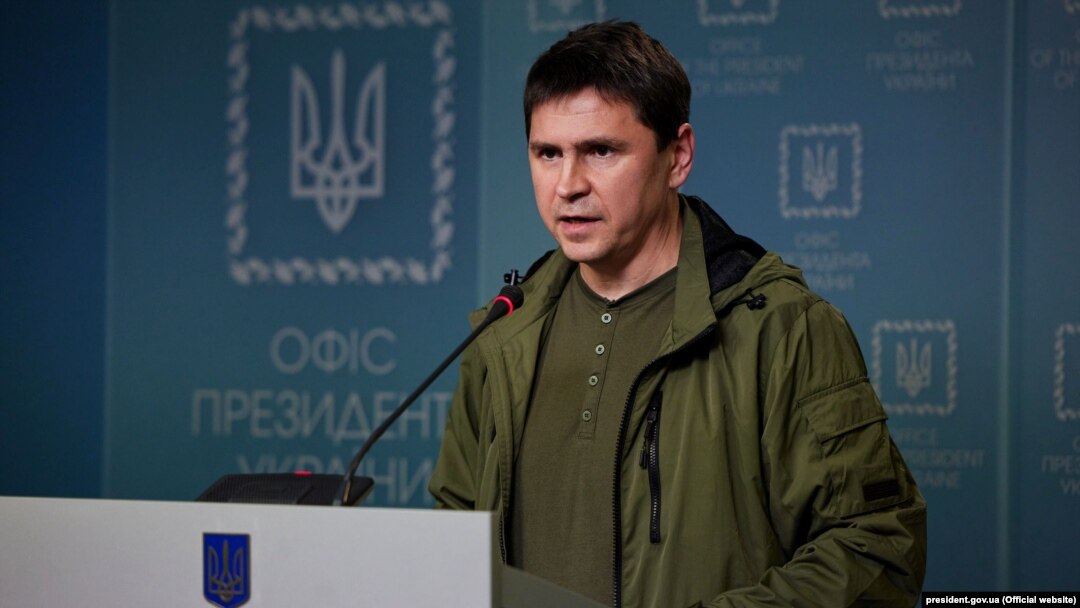«Україна була, є й буде. Де буде Дмитро Медведєв за два роки – питання», – написав Подоляк у твітері