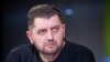 Лікар наголосив на важливості вакцинації від COVID-19, а також закликав носити маски, дотримуватися соціальної дистанції і використовувати санітайзер